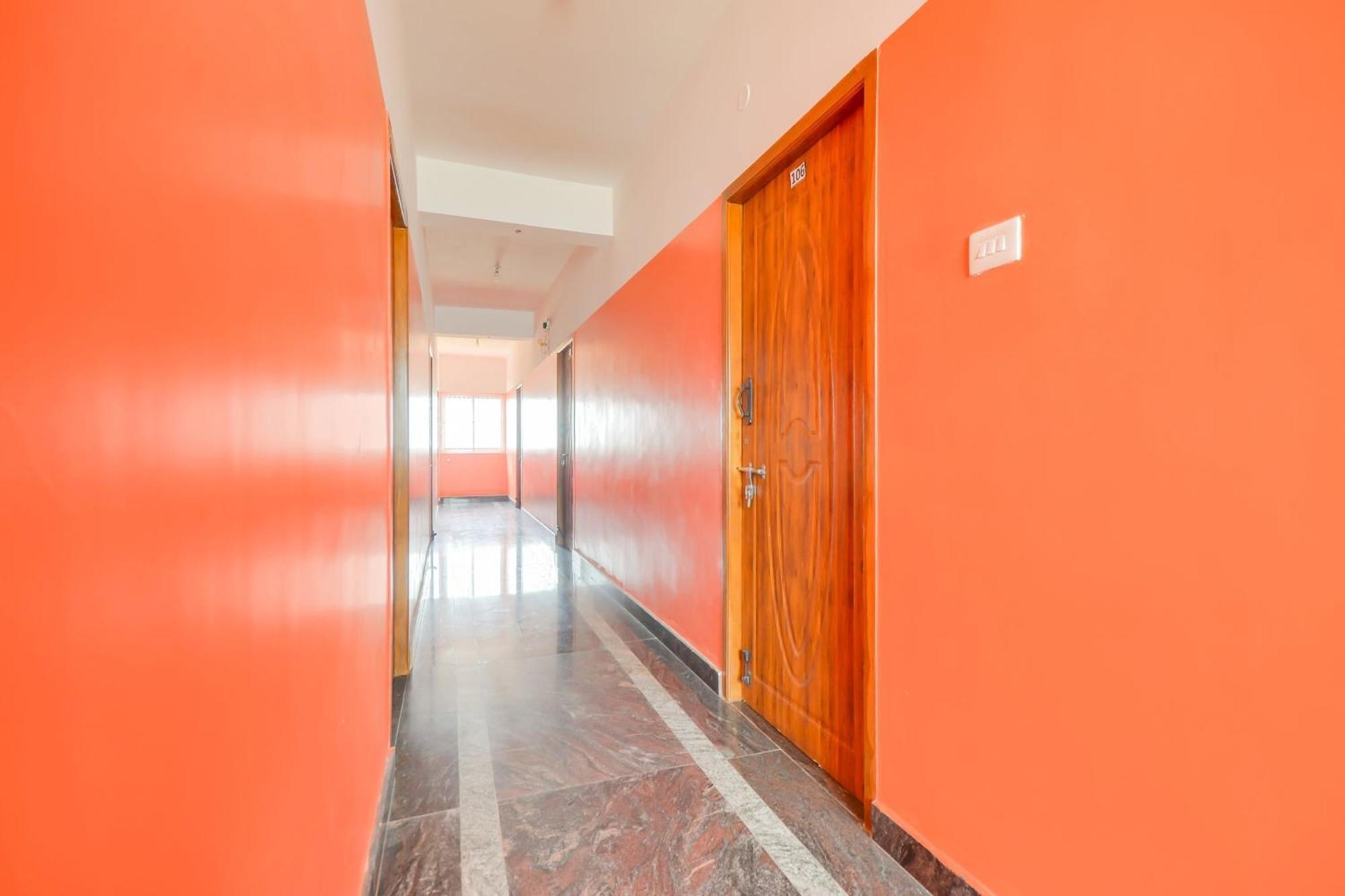 Hotel O St Residency Madukkarai Bagian luar foto